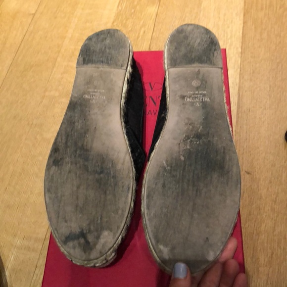 Authentic Valentino lace espadrilles. - Picture 2 of 3